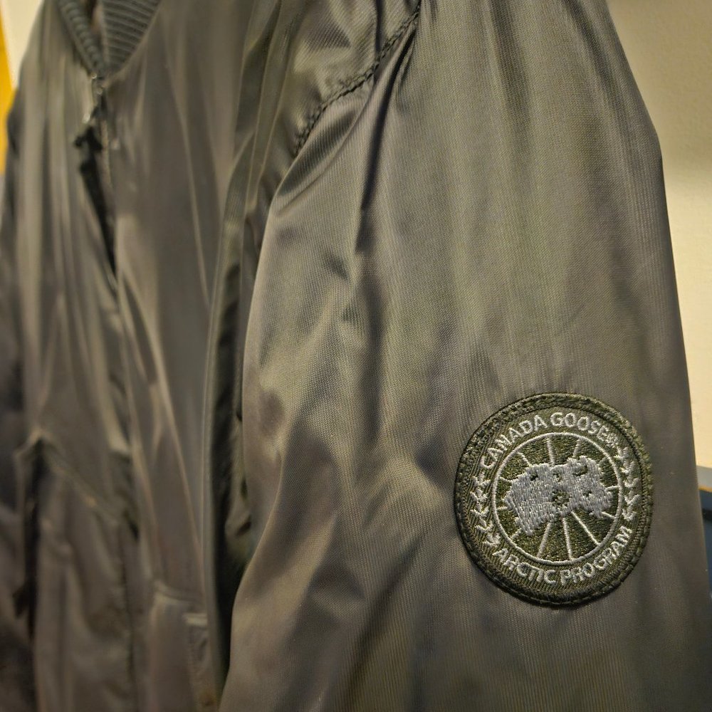 Canada Goose Down Bomber